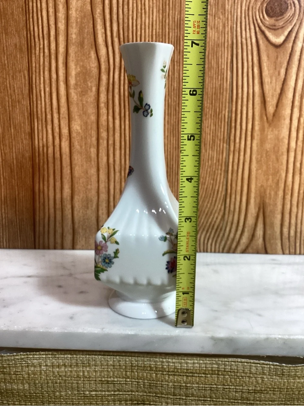 Aynsley Cottage Garden White Floral Bone China Bud Vase 7”
